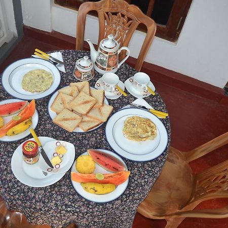 Hansi Villa Bentota Habitación foto